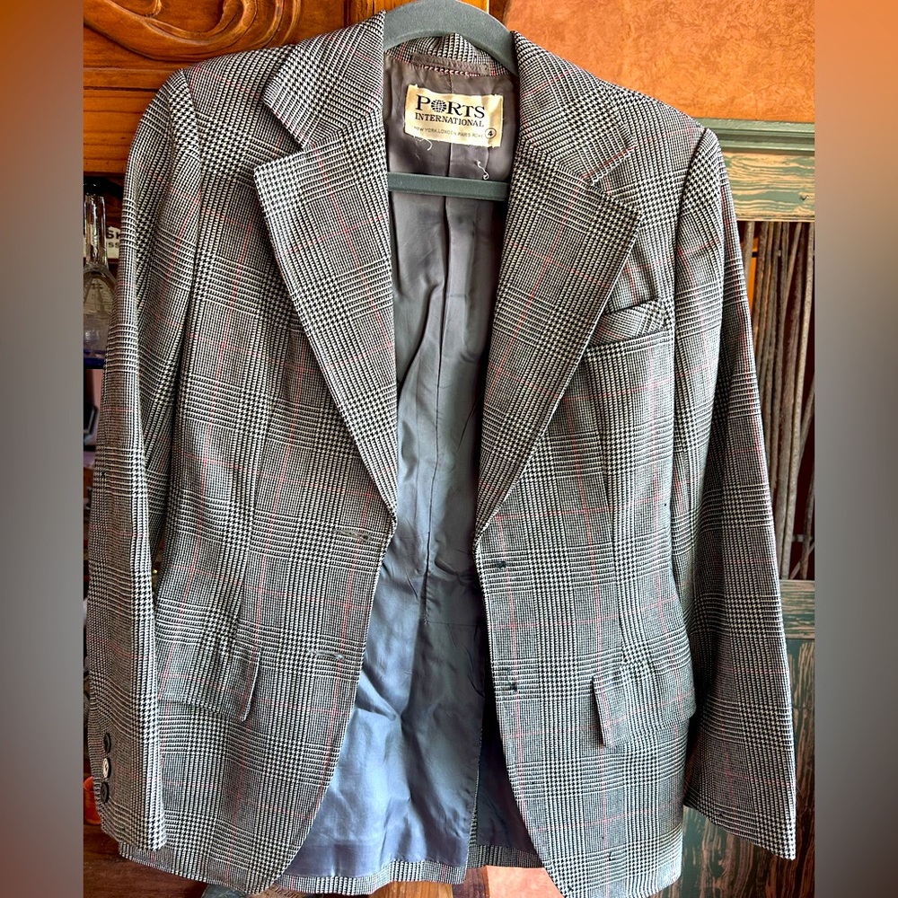 Vintage Ports International Gray Plaid Women’s Blazer